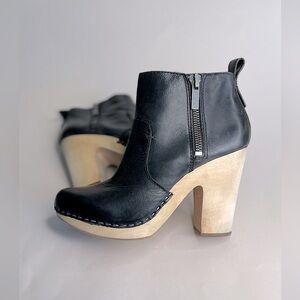 DOLCE VITA black platform boots